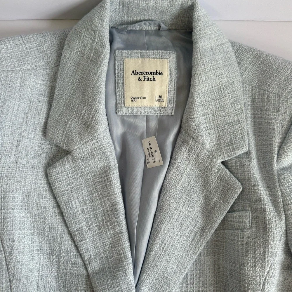 Abercrombie & Fitch NWT Cropped Tweed Blazer MED Ice Blue Preppy Office Jacket